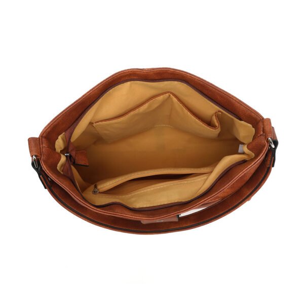 SLOUCHY HOBO WITH BUCKLE TAB OVER - Image 7