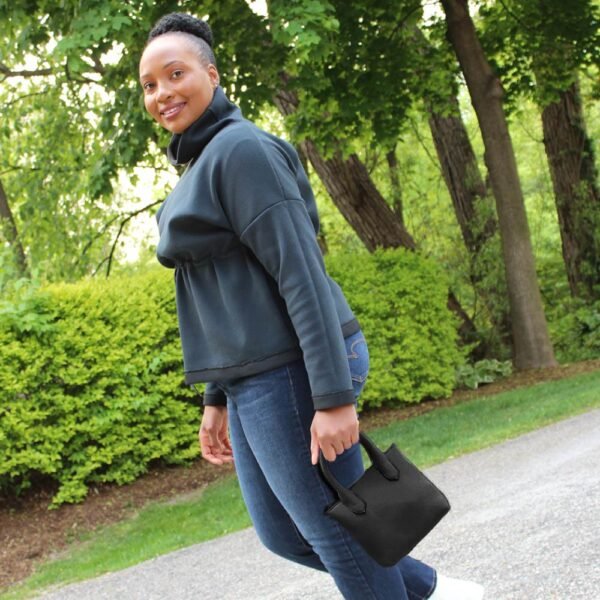 NEW! Lindsey Satchel - Image 20