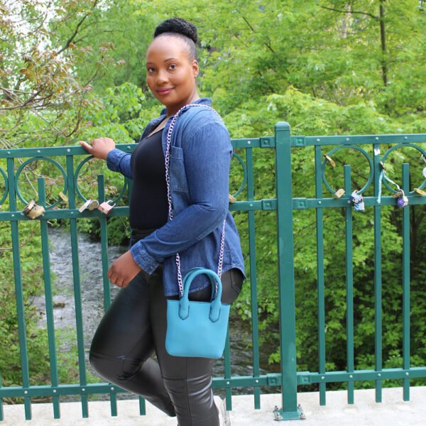NEW! Lindsey Satchel - Image 13